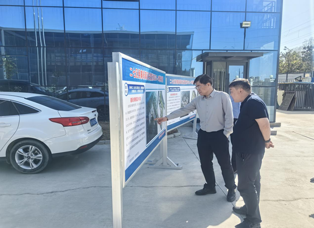 鄭州市建設(shè)投資集團(tuán)有限公司黨委書記、董事長汪洋到侯寨新鎮(zhèn)區(qū)安置區(qū)項目調(diào)研項目建設(shè)工作